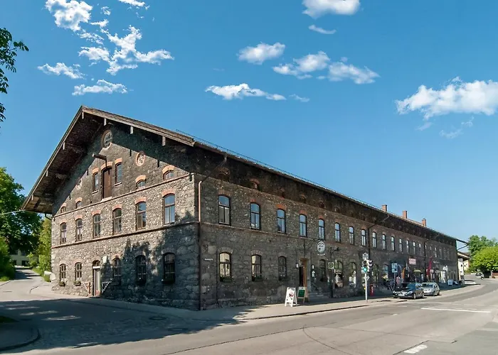 B-Eathouse Eventhotel & Gasthof Zur Post Obing